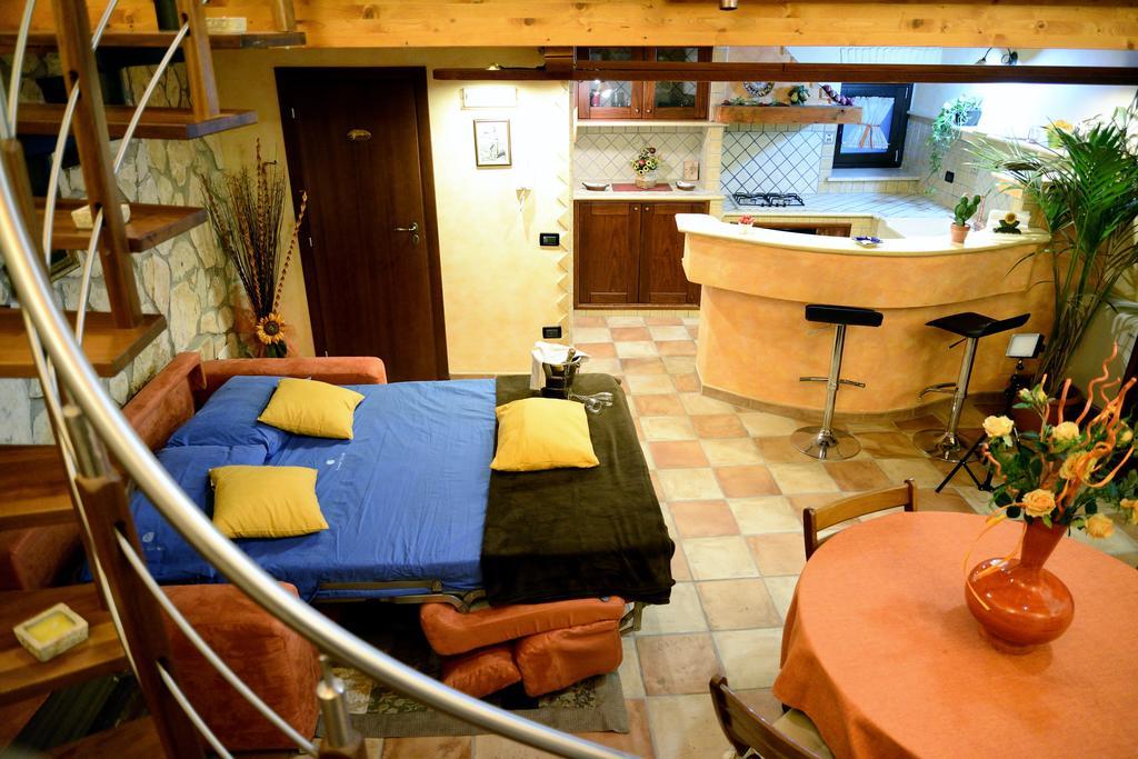 Alla Corte Dei Ventimiglia Montelepre Habitación foto