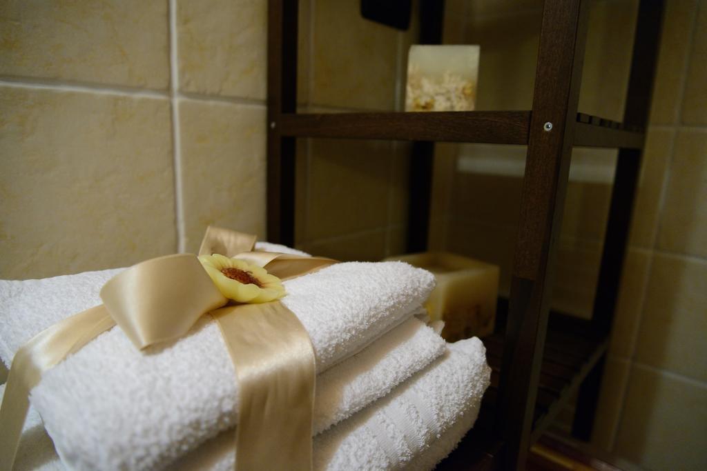 Alla Corte Dei Ventimiglia Montelepre Exterior foto