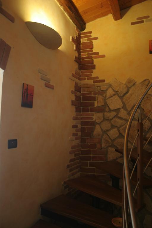 Alla Corte Dei Ventimiglia Montelepre Exterior foto