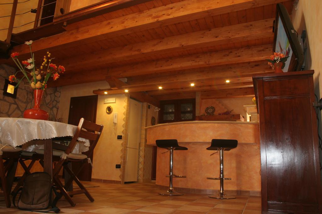 Alla Corte Dei Ventimiglia Montelepre Habitación foto